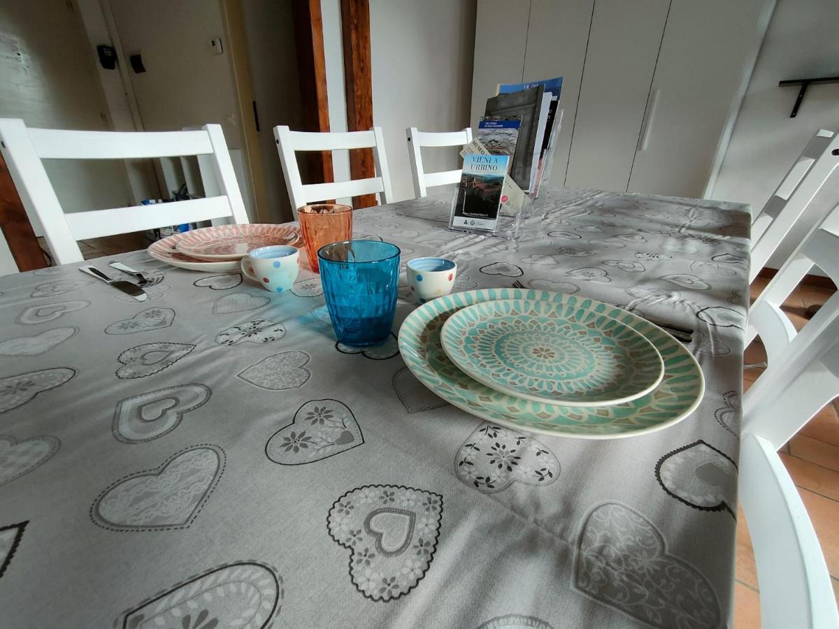 Il Cielo Di Raffaello Apartment อูร์บีโน ภายนอก รูปภาพ